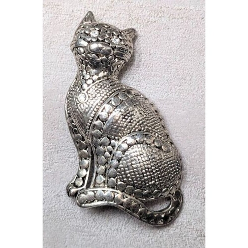Vintage Cat Brooch Pin Rhinestone Silver Tone 3D Textured Sitting Animal 2.6in
